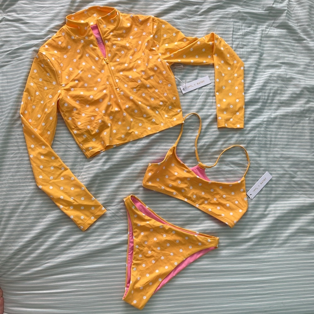 Jolyn NWT small bikini set with rash guard “ItsyBitsy” pattern Jolyn x Tiarah